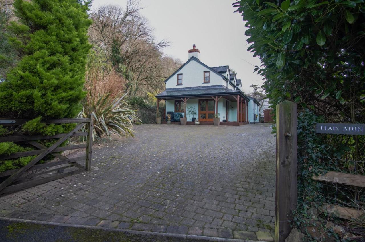 Llais Afon - 3 Bedroom Holiday Home - Fishguard Exterior foto