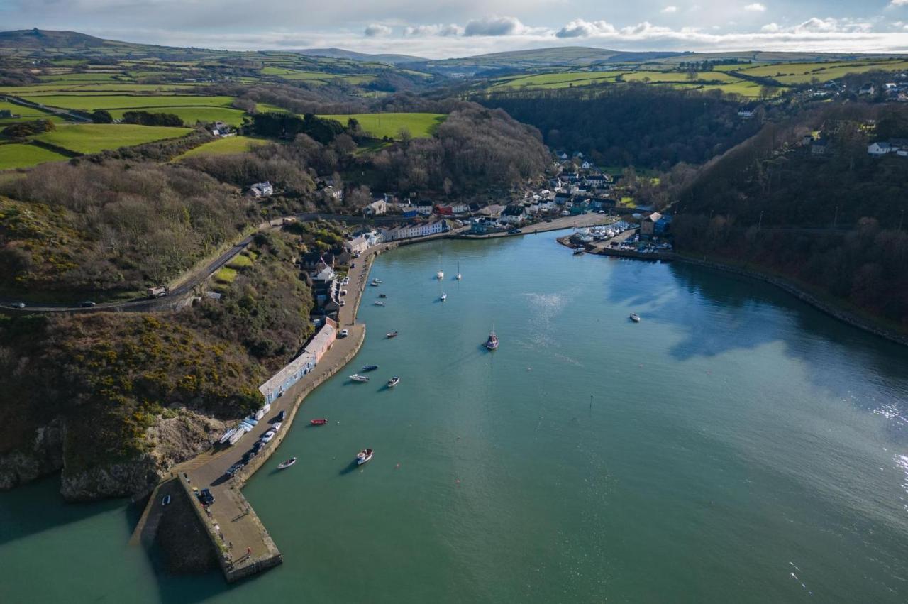 Llais Afon - 3 Bedroom Holiday Home - Fishguard Exterior foto